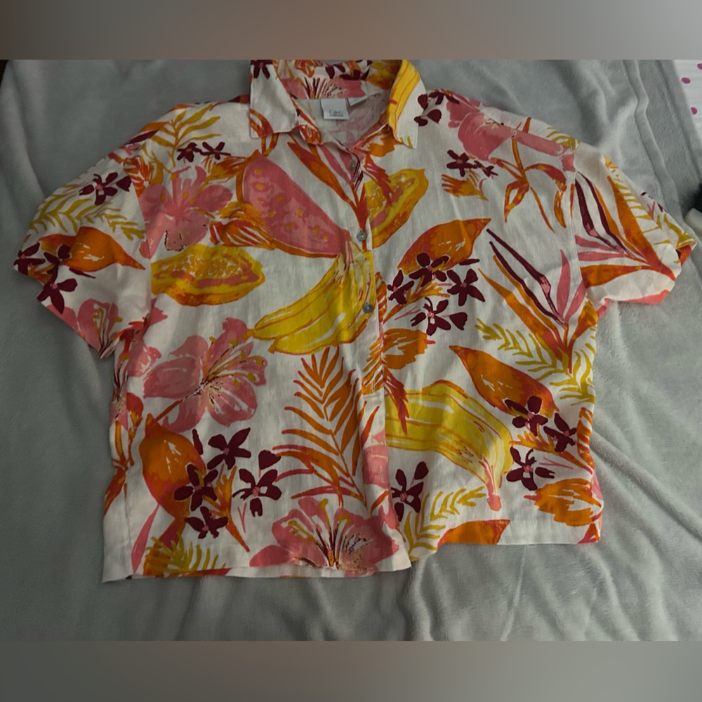 Tropical-Fruit Themed Button Down Shirt.